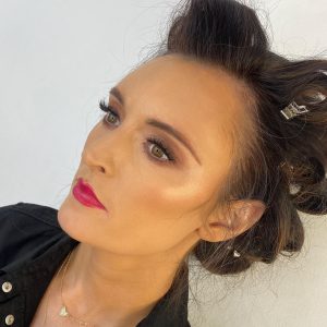 glowy makeup and pincurls