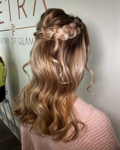 soft waves with a plait