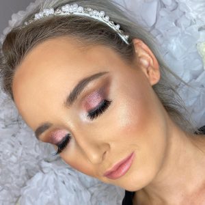 pink and brown softglam makeup look